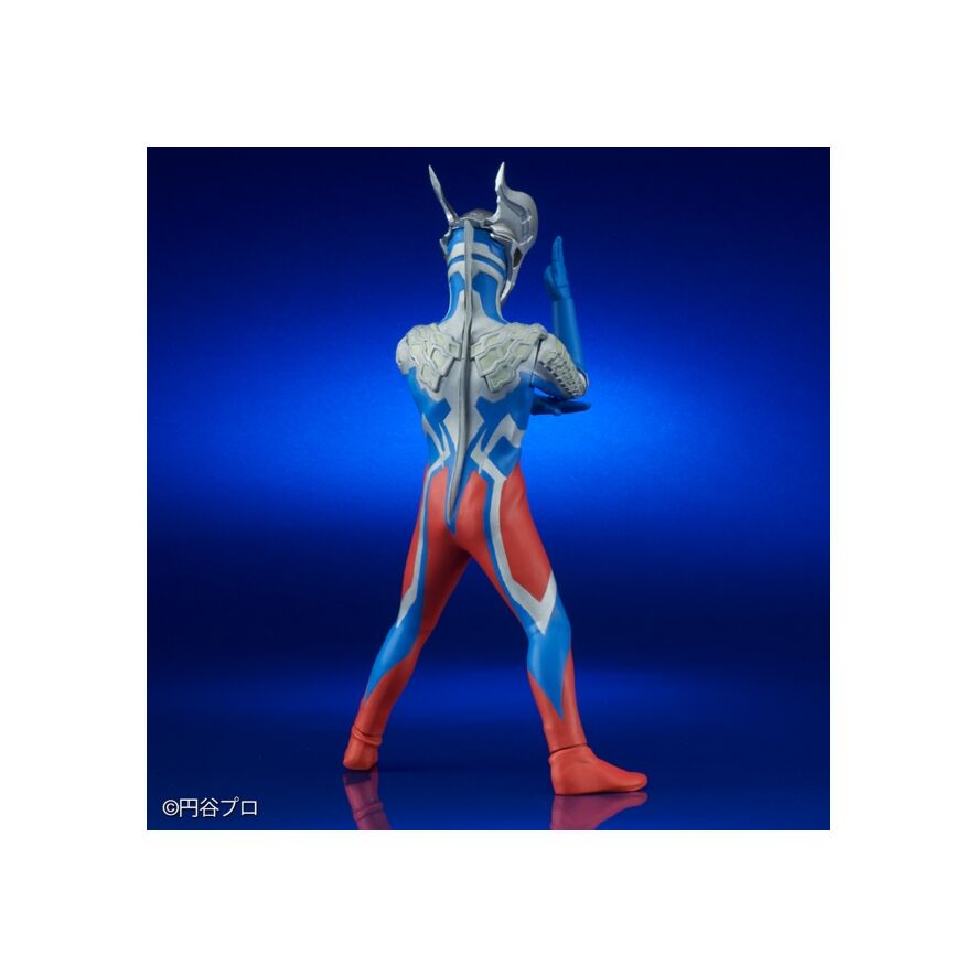 大怪獣シリーズ ULTRA NEW GENERATION 「ウルトラマンゼロ」発光ver