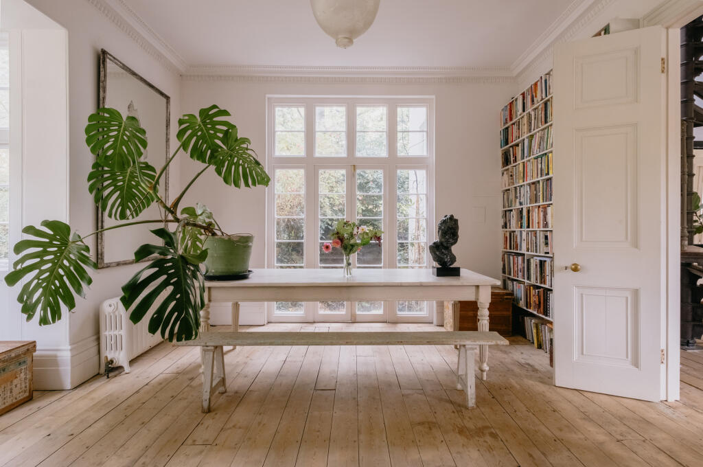 6 bedroom detached house for sale in Maze Hill, St. Leonards-On