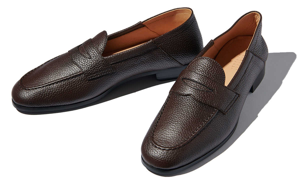 欲しかったのはコレじゃない？上品なのに“楽ちん”な大人顔シューズ