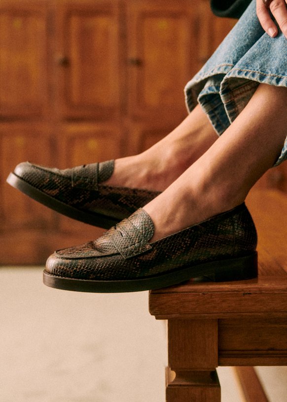 Andrea Loafers - Black Crocodile Print - Bovine leather - Sézane