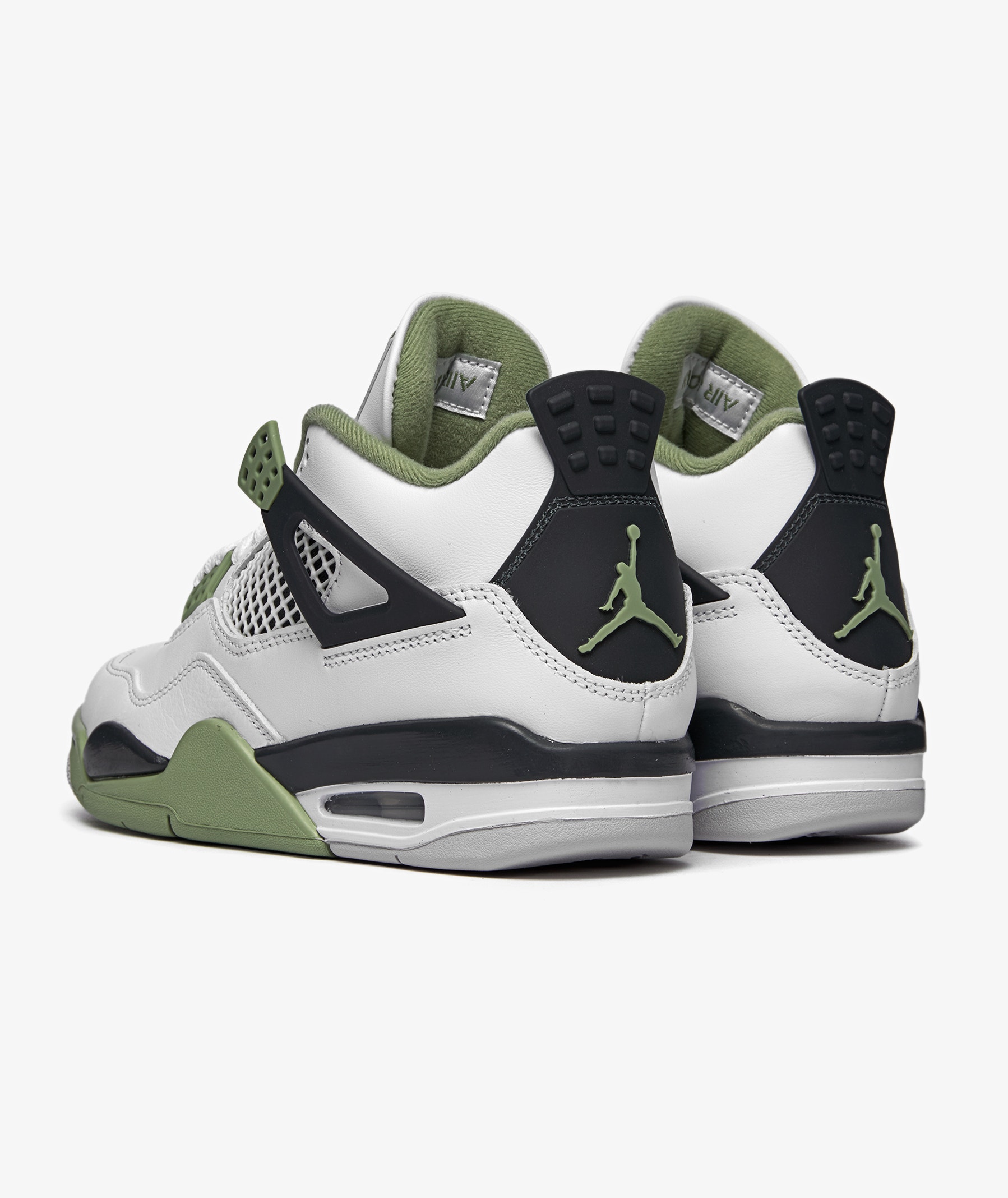 AQ9129-103_sivasdescalzo-