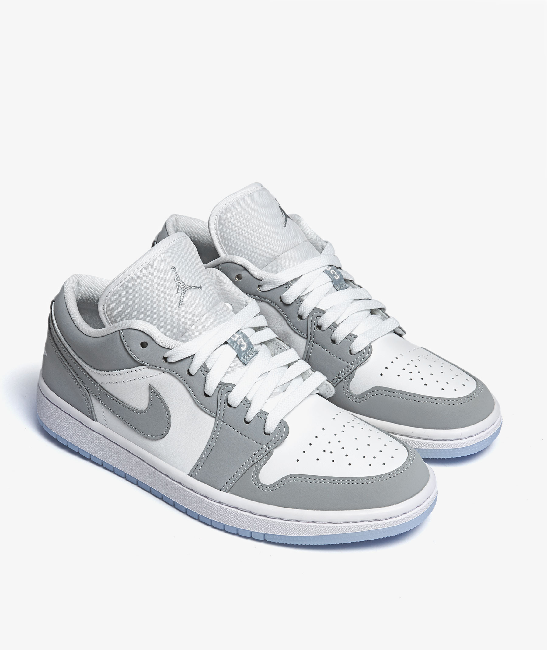 Jordan Women's Air Jordan 1 Low | White/Wolf Grey-Aluminum | SVD USA