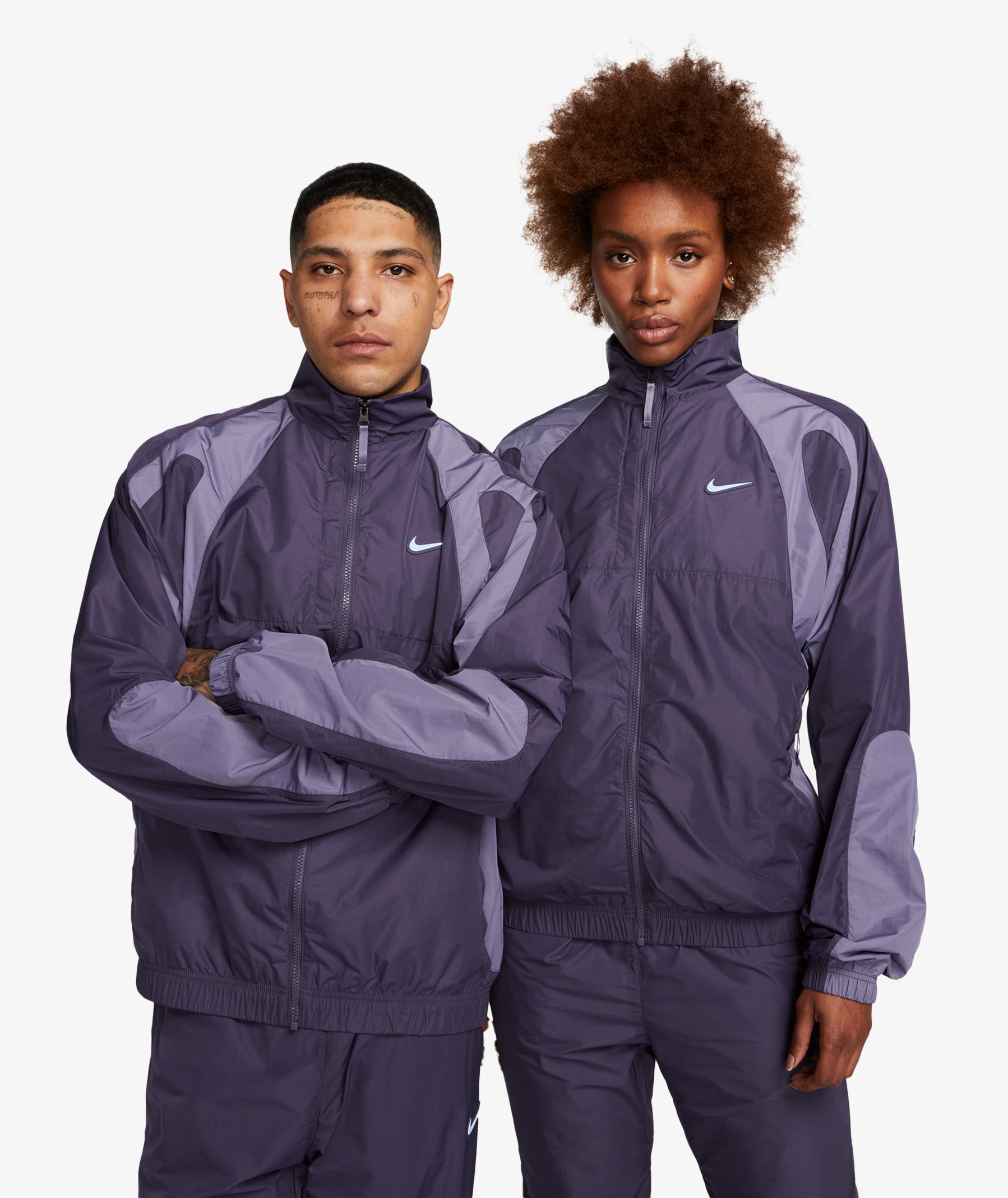 DO2807-573_sivasdescalzo-Nike-