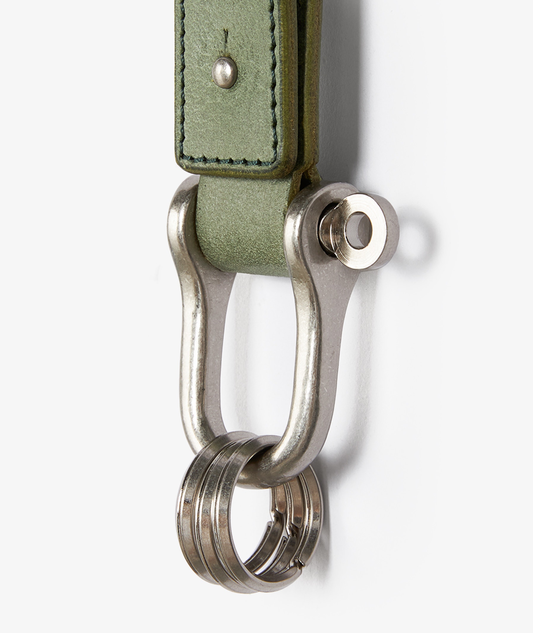 Hender Scheme Shackle Key Chain in Green | SVD USA