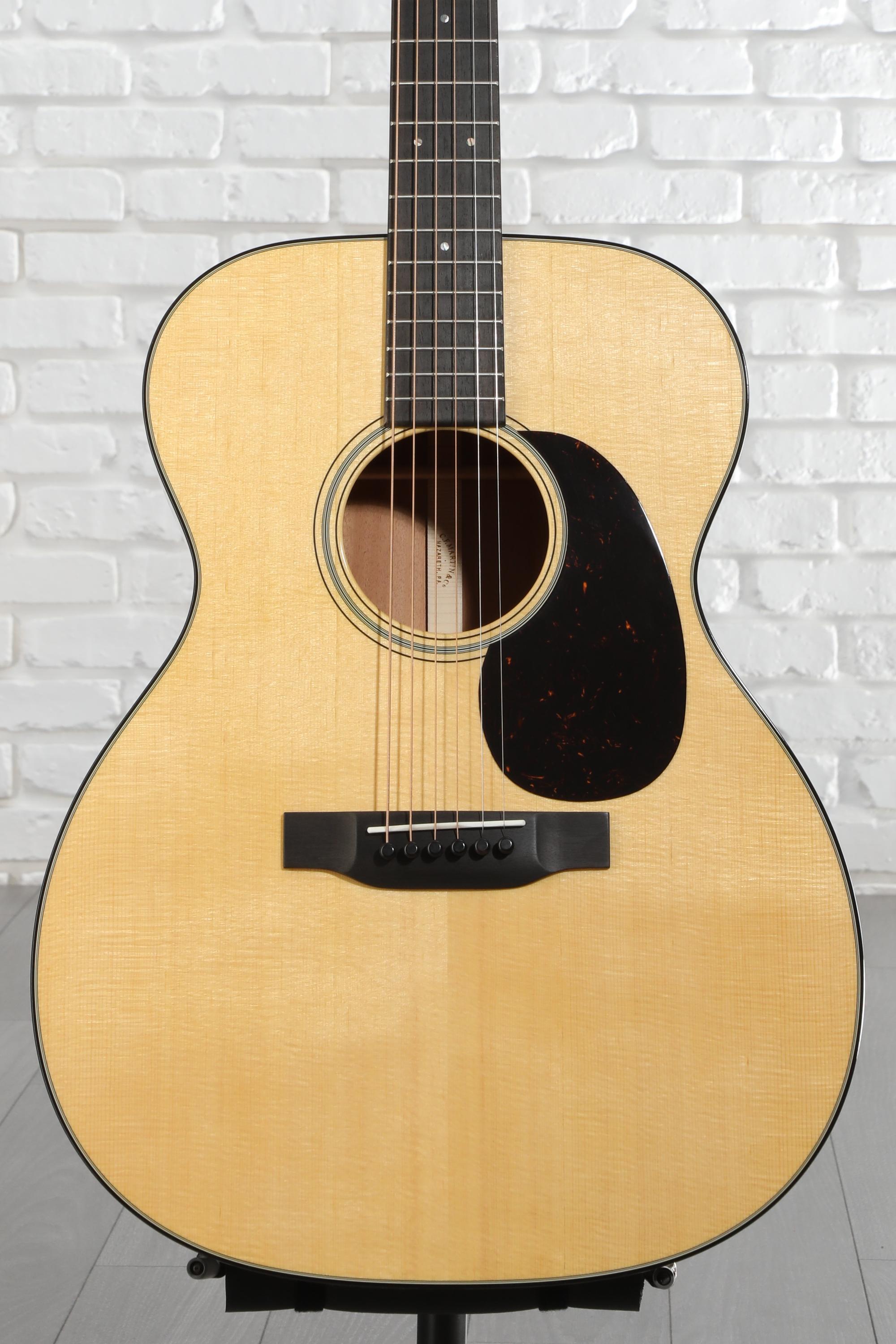 Martin 000-18 Standard Series Acoustic Guitar - Natural with Aging