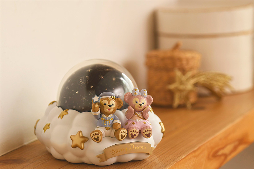 公式】“ダッフィー＆フレンズのスターリードリームス”のグッズや