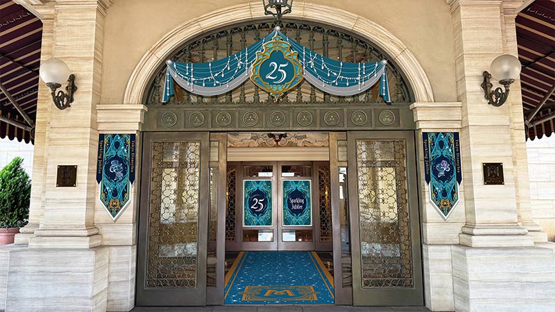 公式】東京ディズニーシーの25周年を記念したディズニーホテルの