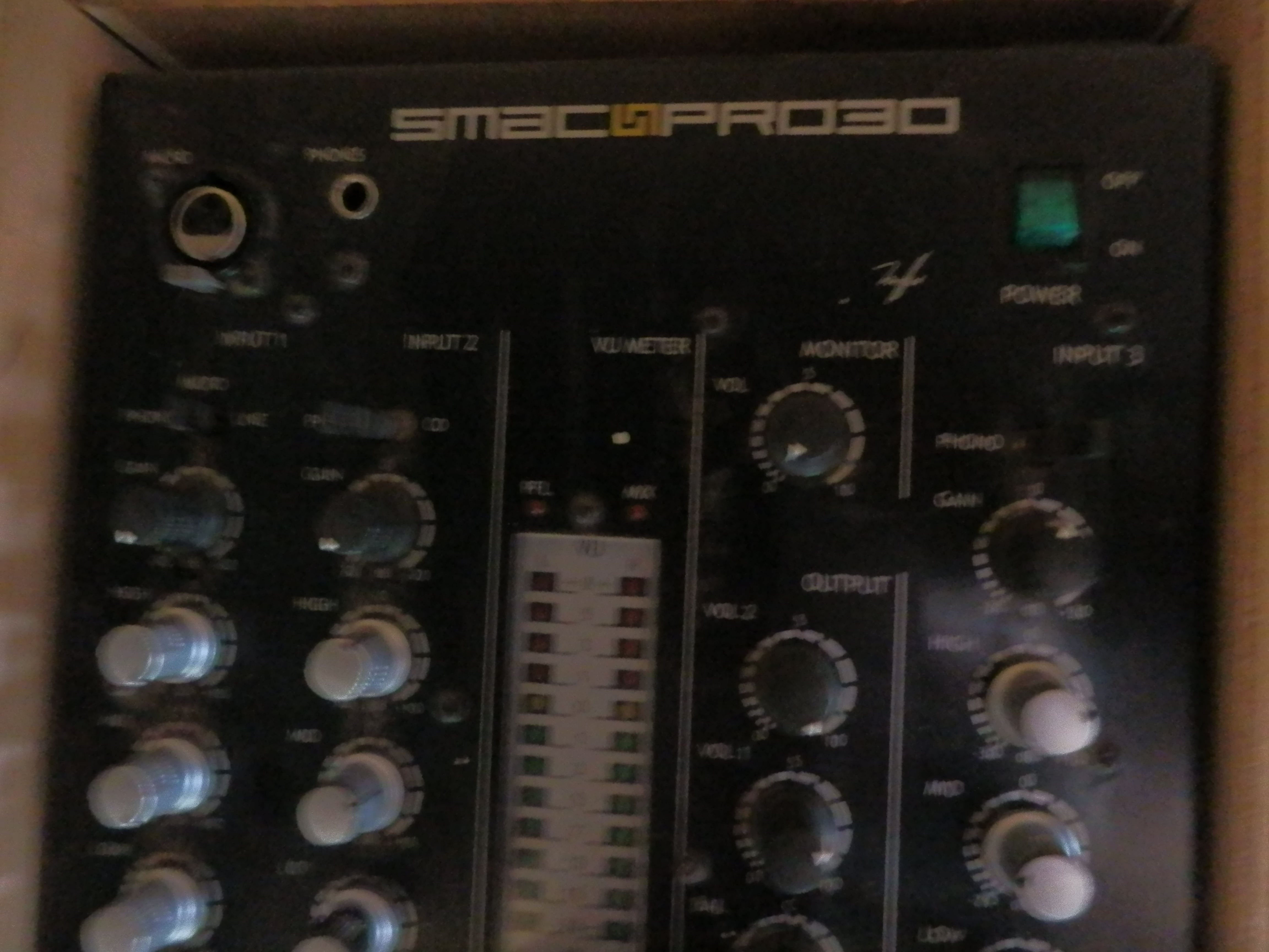 Smac Pro 30 - Ecler Smac Pro 30 - Audiofanzine