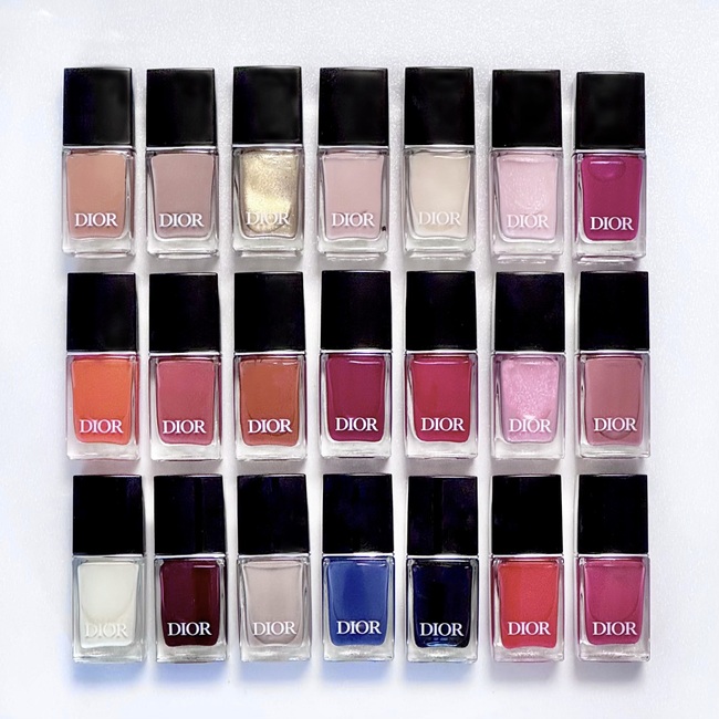 ディオール/Dior＞のネイル全色スウォッチ｜人気TOP3*のカラーは？