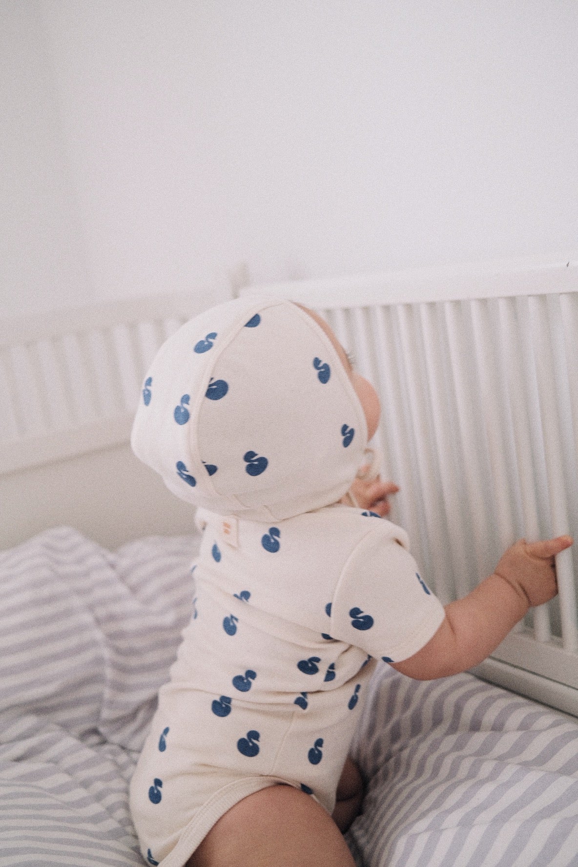 SWAN BONNET – melted butter