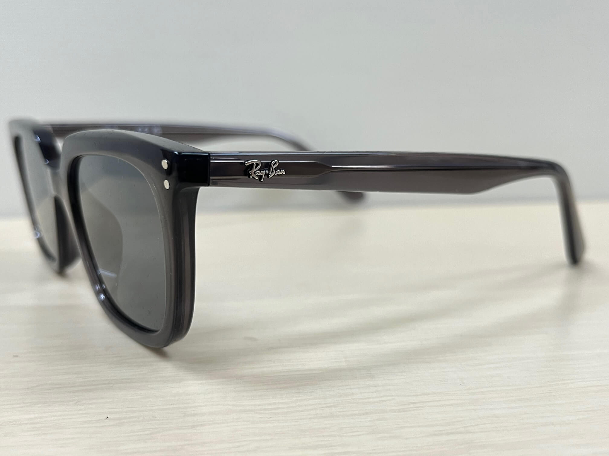 レイバンRB4439Dサングラス｜スタイリッシュで機能的な新着モデルを