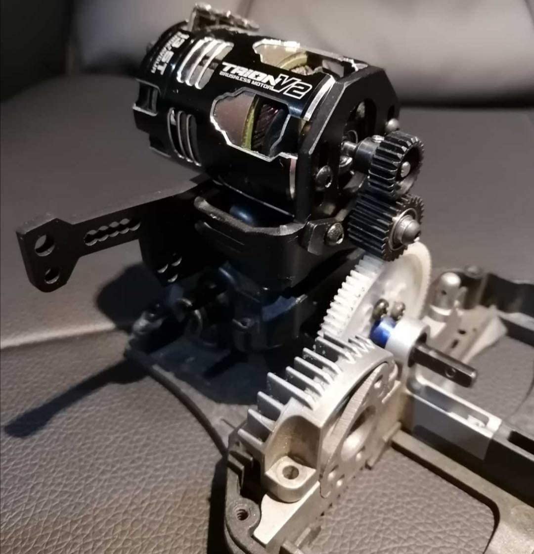 ヨコモ ドリパケ用 ギアボックスモーターマウント - Metal-Garage