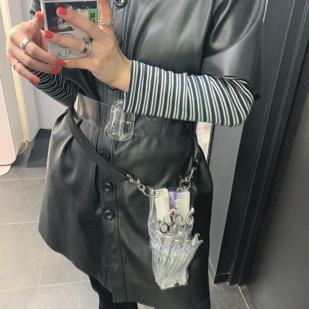 美容師必見】HYNE TOKYOのカスタムできる“PVCシザーケース”が魅力的な