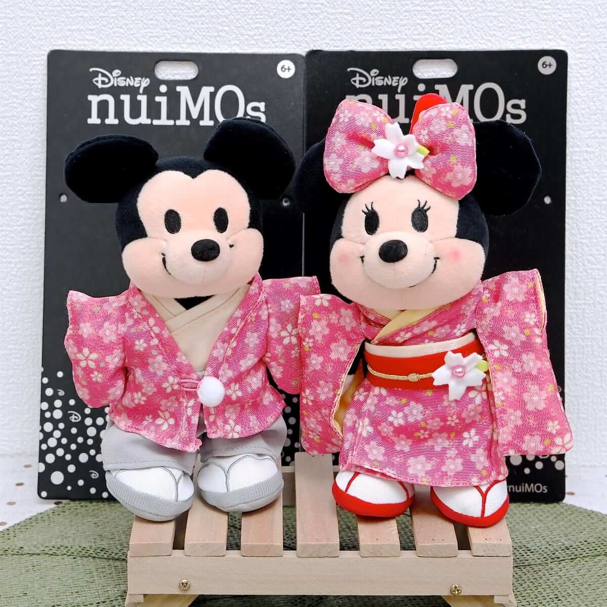 ちりめんを使用した桜柄の着物！ディズニーストア「nuiMOs（ぬいもーず