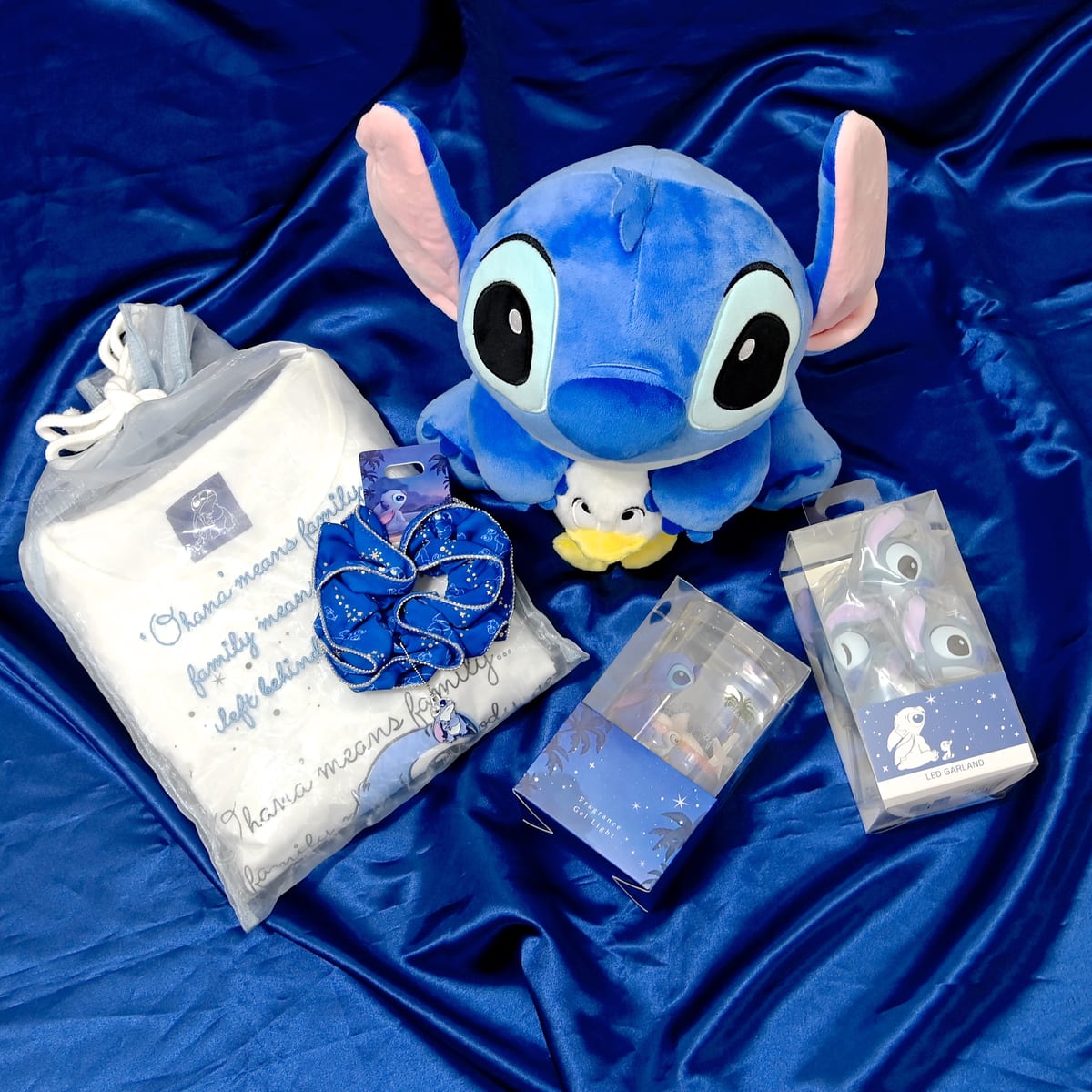 アヒルと一緒！ディズニーストア「スティッチの日」グッズ -