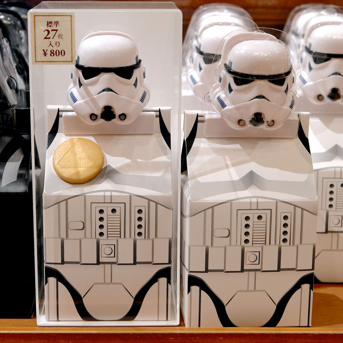 お菓子のお土産も続々！東京ディズニーランド『STAR WARS(スター