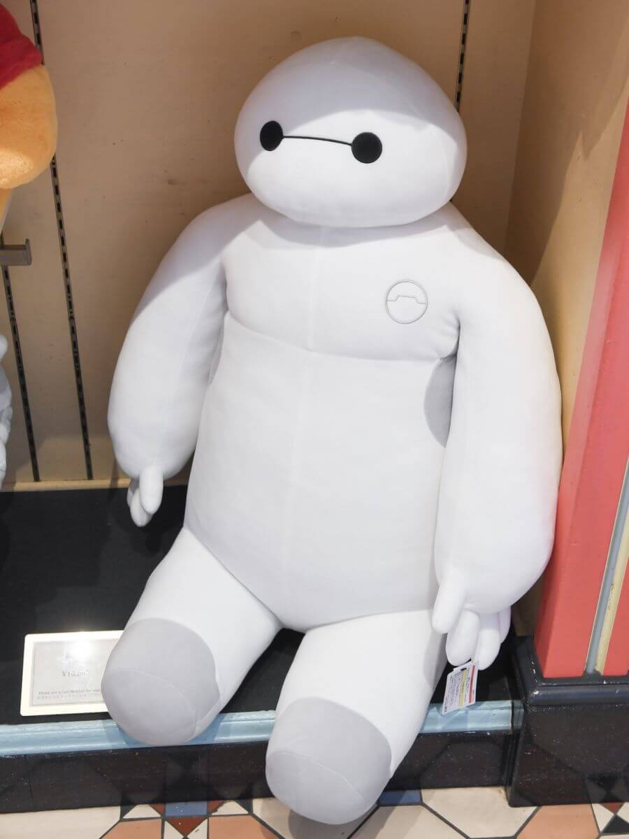 ふわふわに癒やされる！東京ディズニーランド“ベイマックス”ぬいぐるみ