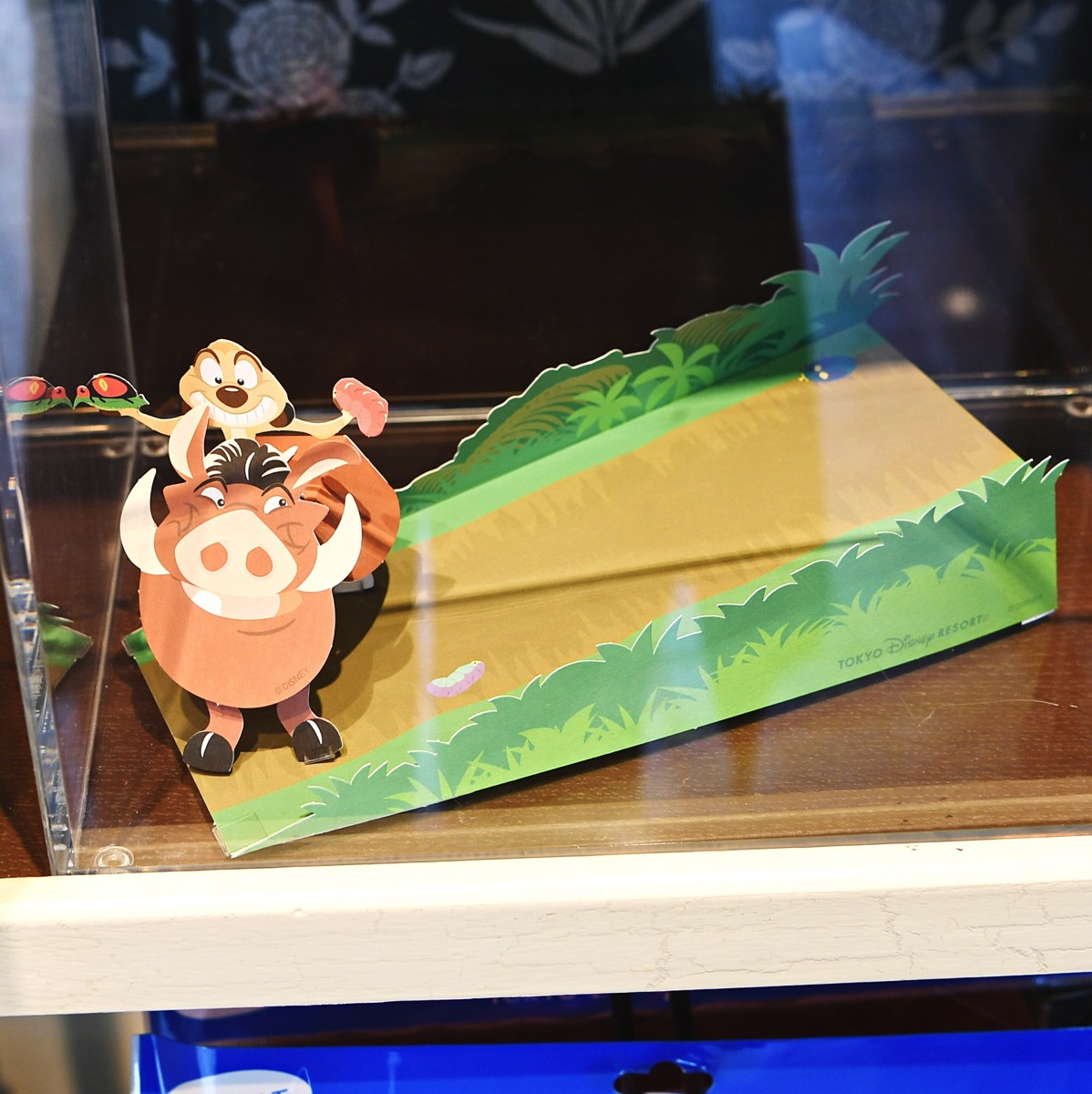 ティモンとプンバァがトコトコ歩く！東京ディズニーランド『ライオン