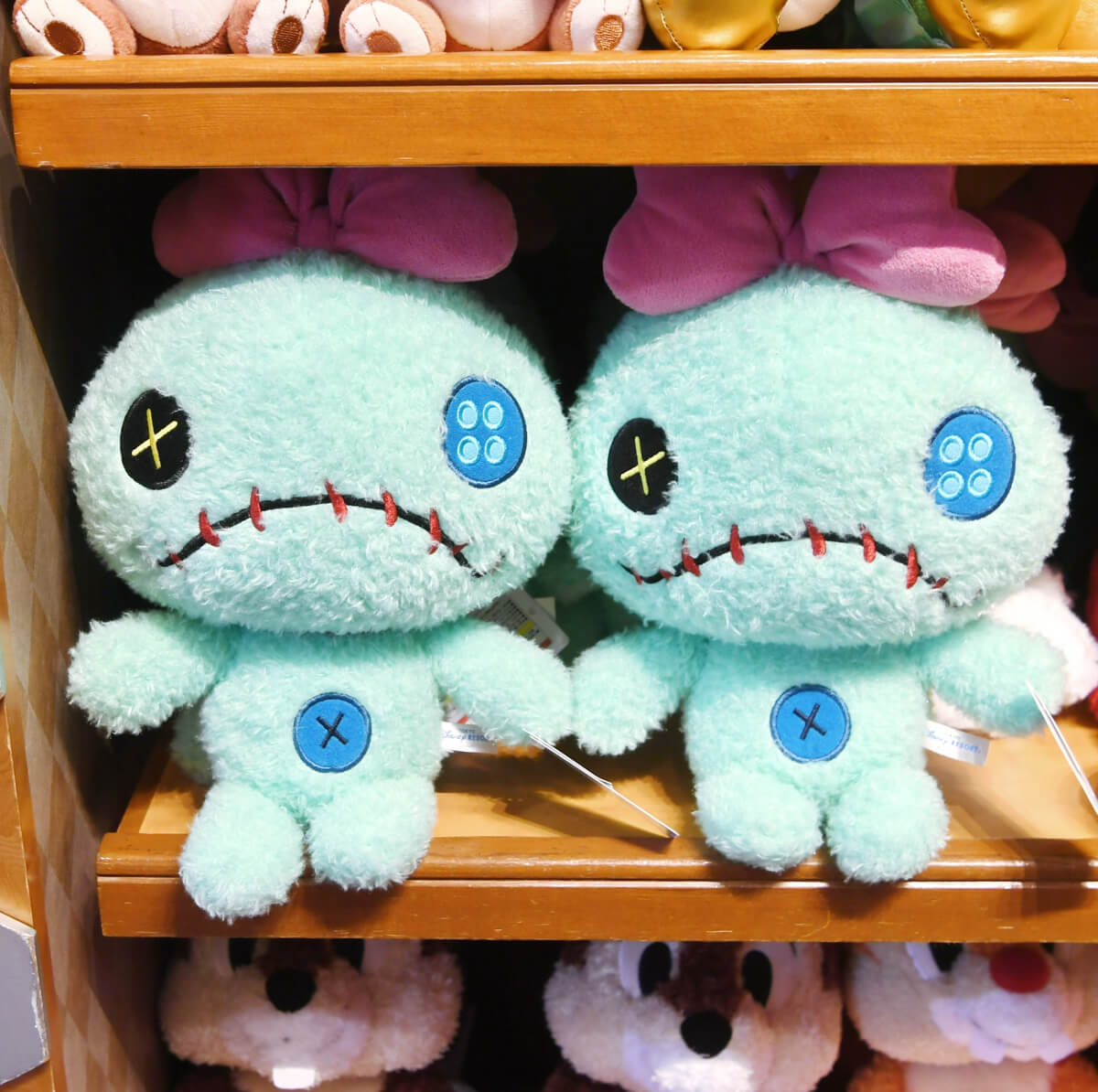 スクランプも登場！東京ディズニーランド『リロ＆スティッチ』ぬいぐるみ -