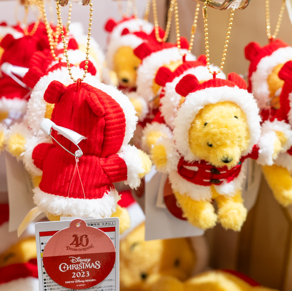 ダッフルコートを着たプーさん！東京ディズニーリゾート