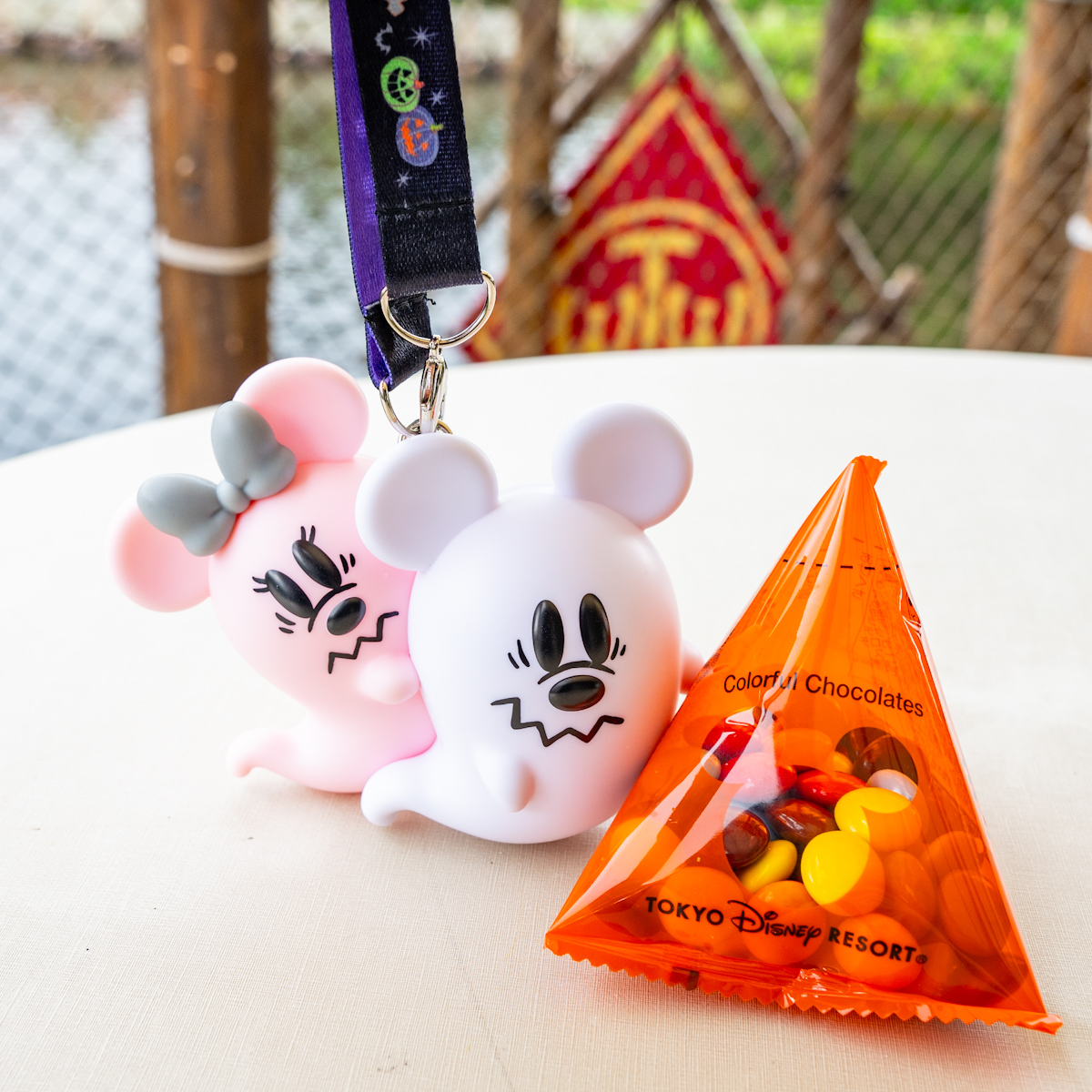 びっくりしているゴーストデザイン！東京ディズニーランド”ディズニー