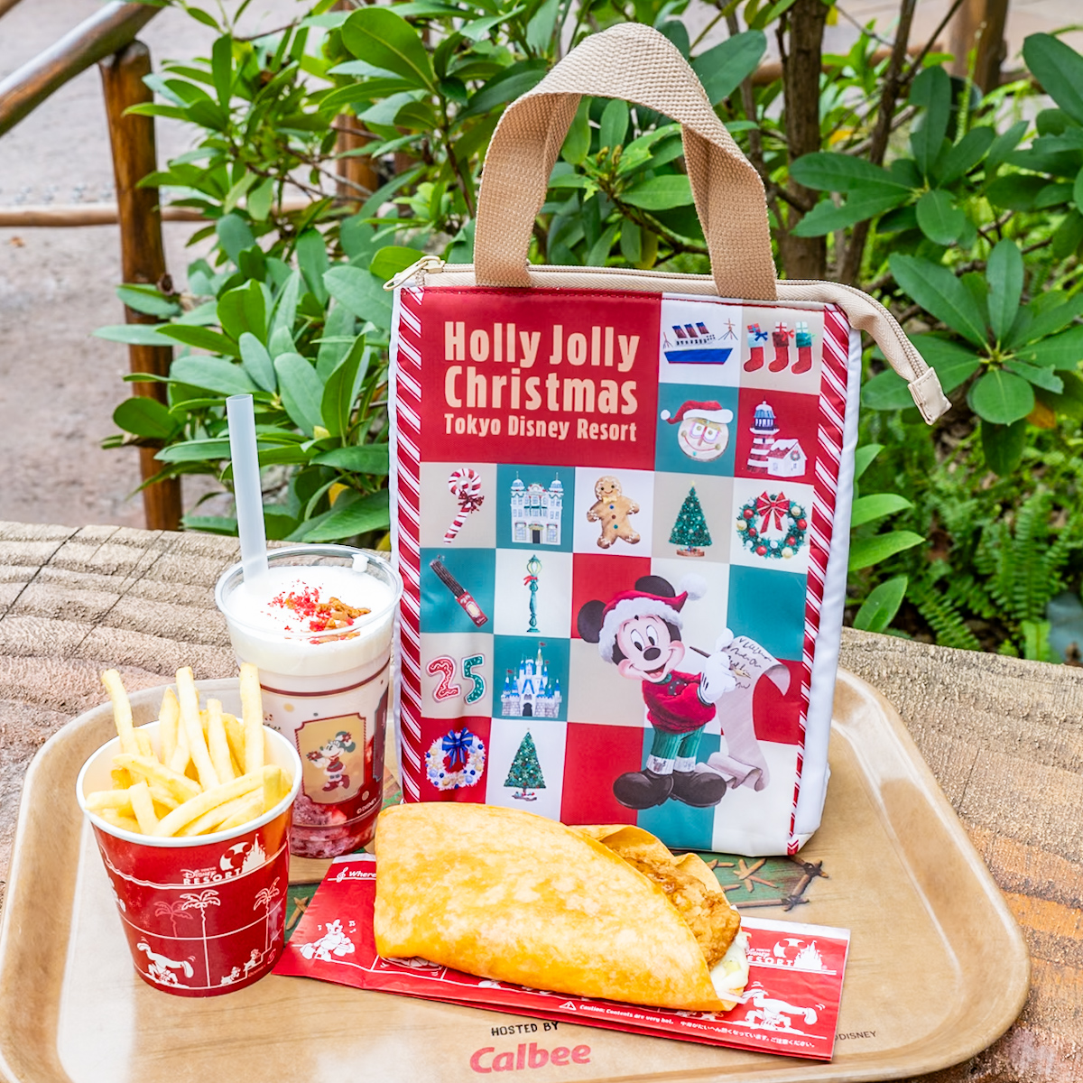 パークのクリスマスを彩るお手伝いをするミッキーたちをデザイン！東京