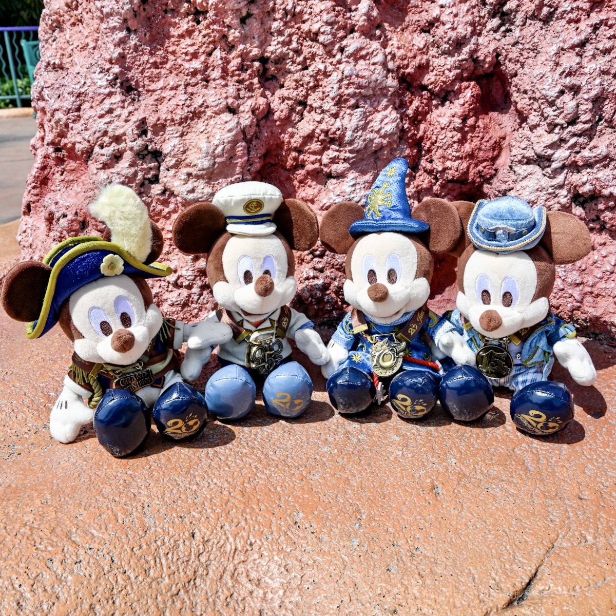 アニバーサリーデザインが勢揃い！東京ディズニーシー20周年：タイム