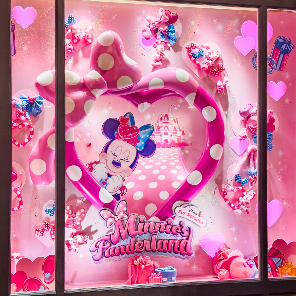 ポップでキュートなデザイン！東京ディズニーランド「ディズニー