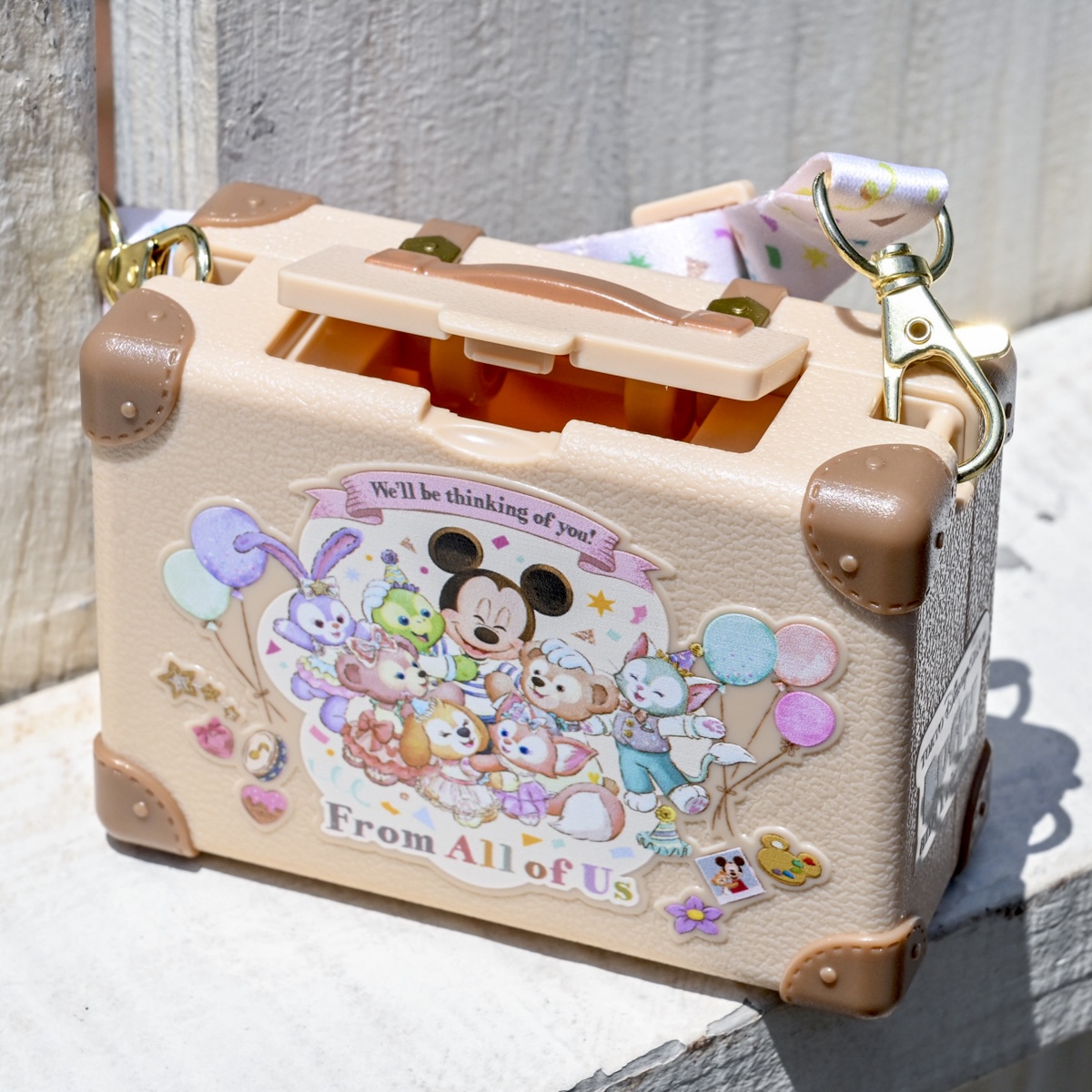 ミッキーマウスのトランクをイメージ！”ダッフィー＆フレンズのフロム