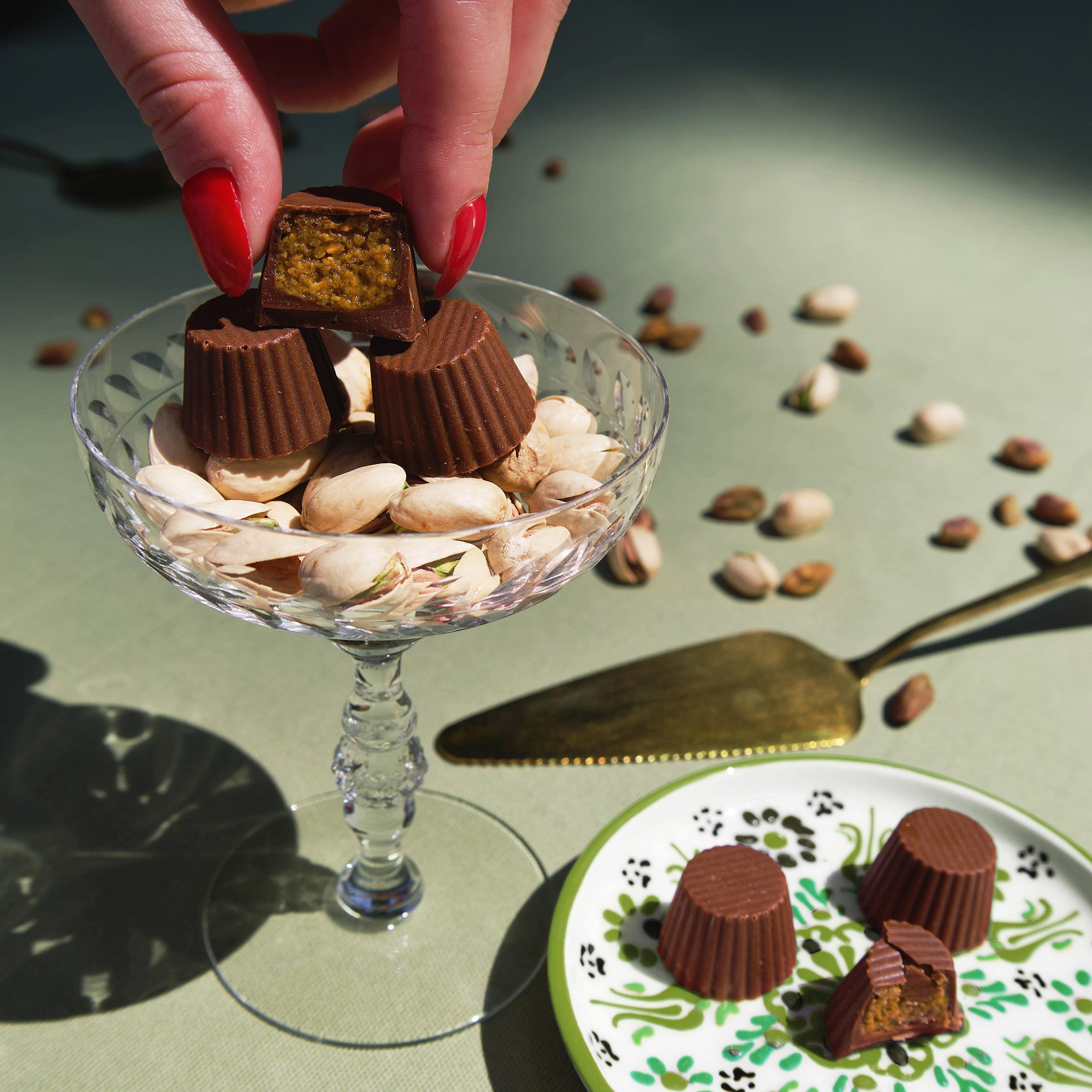 Mini Sweet M!lk Pistachio Crunch Cups – Mez Foods