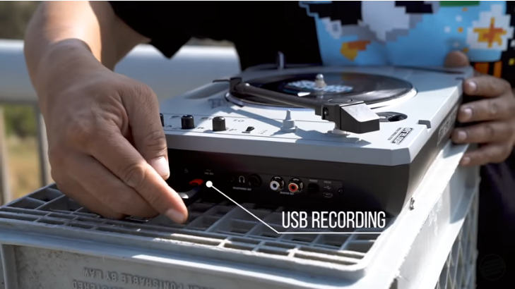 Reloop】【動画あり】ポータブルターンテーブル「SPIN」が業界に新たな