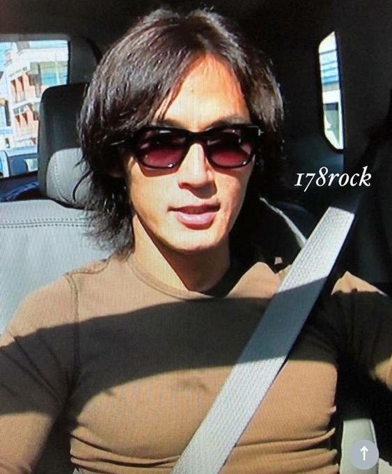 最新まとめ】B'z「稲葉浩志さん」が愛用するサングラス＆メガネの