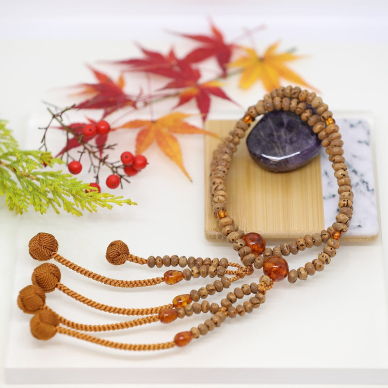 身延山 紫雲堂】 珠数 日蓮宗 桃の実 八寸平玉 編込房 からし 琥珀仕立