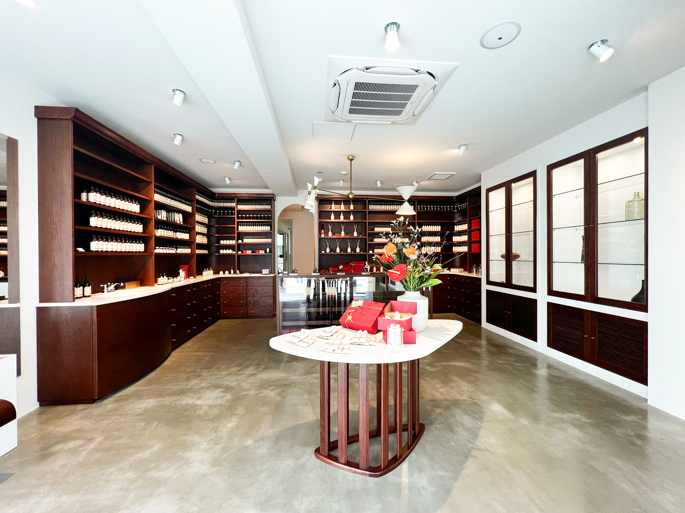 LINC ORIGINAL MAKERS 池尻本店 - 株式会社マイノリティ