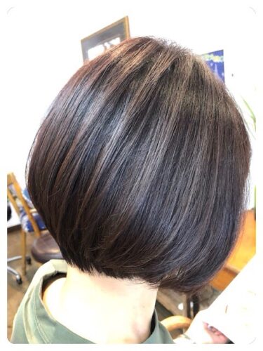 白髪を活かしたカラー特集！年代別のおしゃれな髪色デザインを紹介