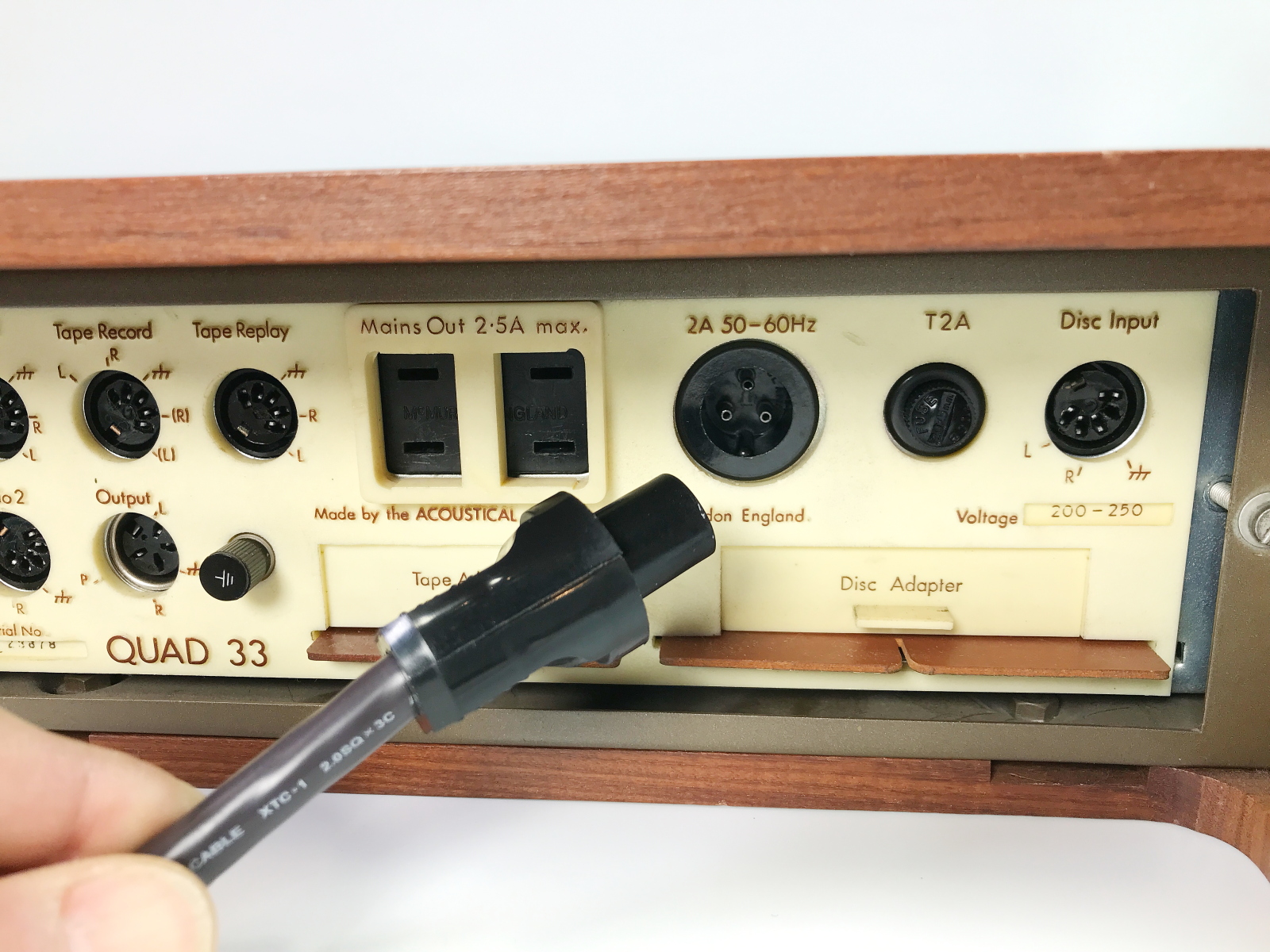 QUAD33/303/FM3用電源ケーブル XTC-1 AC Vintage QUAD発売