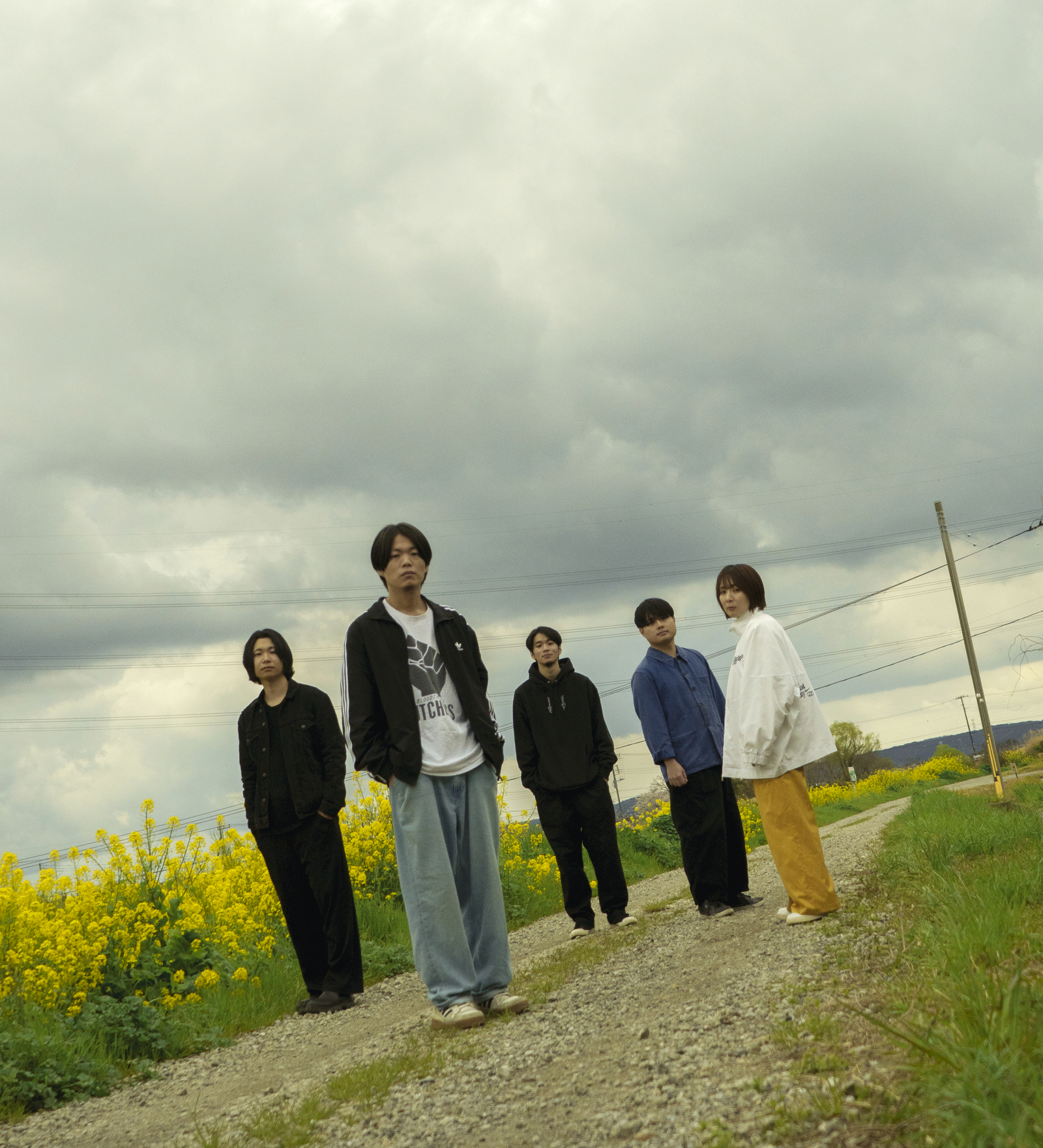 kurayamisaka待望の1stアルバム『kurayamisaka yori ai wo komete』が