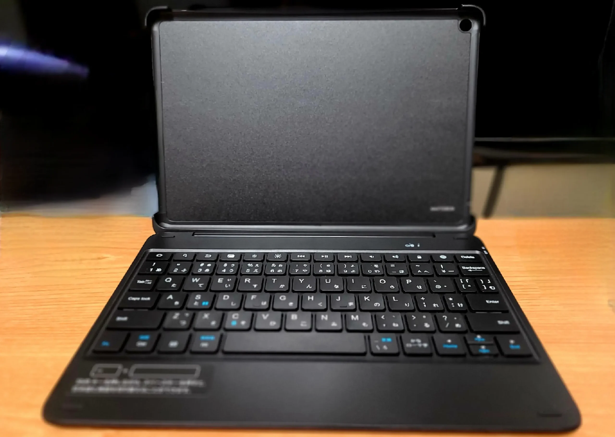 Amazon『Fire HD 10』の純正キーボード『Fintie Bluetoothキーボード