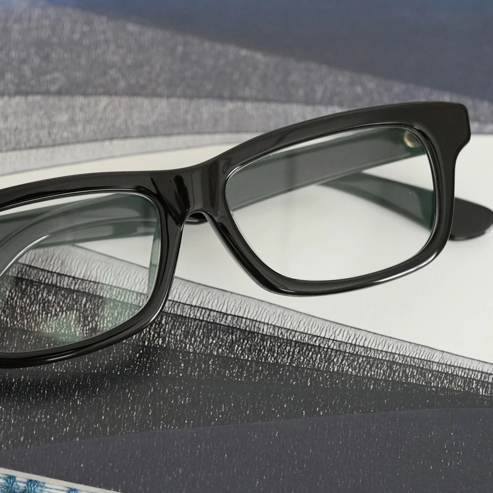 銀座鼈甲眼鏡｜日本の伝統的素材 本べっ甲製メガネフレーム | 銀座