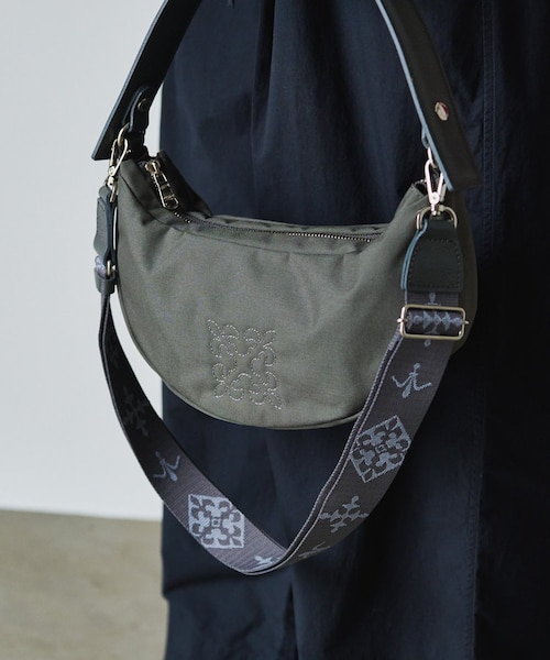 撥水性あり] 2wayショルダーバッグ（CE-1365）｜ラシットの通販｜&mall