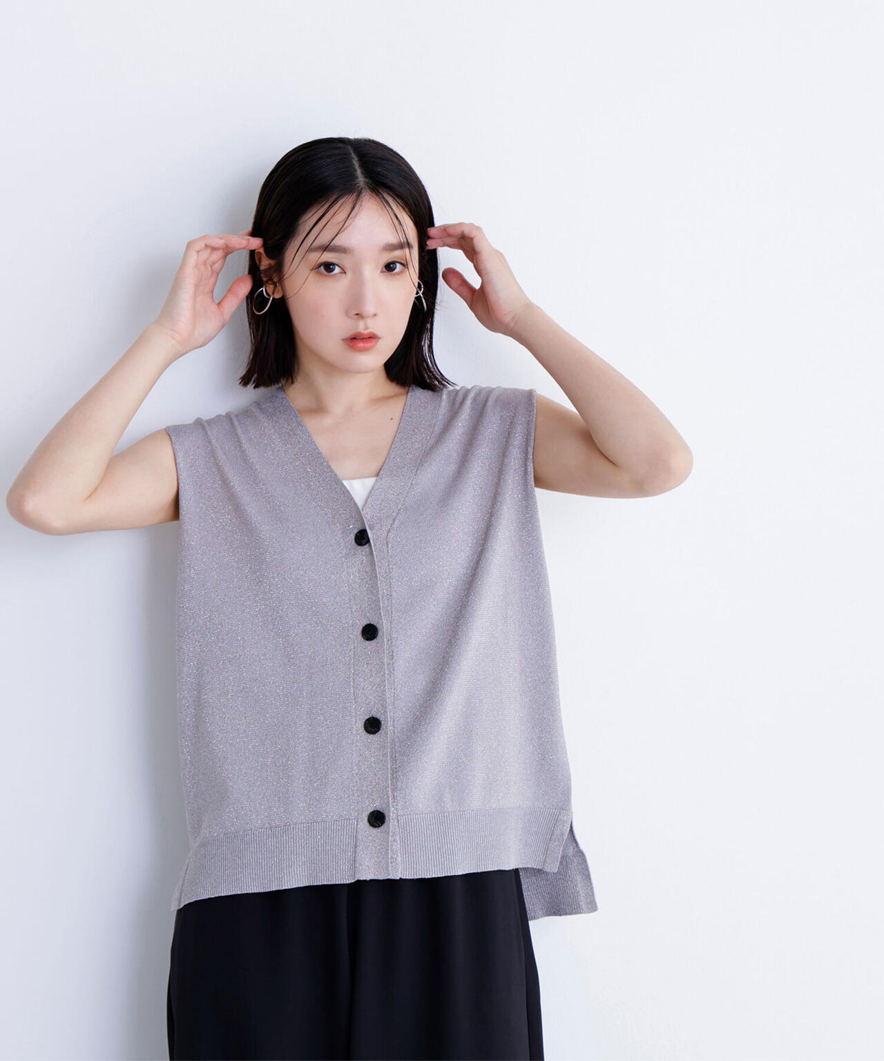 スパークVネックニットベスト | NATURAL BEAUTY BASIC（ナチュラル