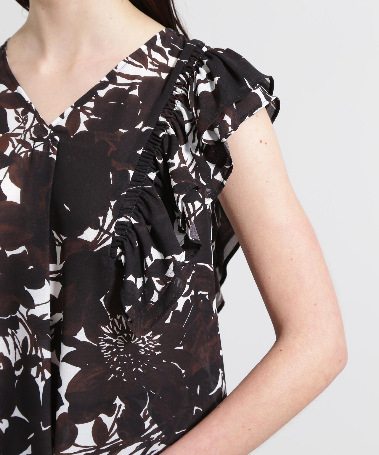 接触冷感]グラデーションフラワープリントブラウス | PINKY&DIANNE