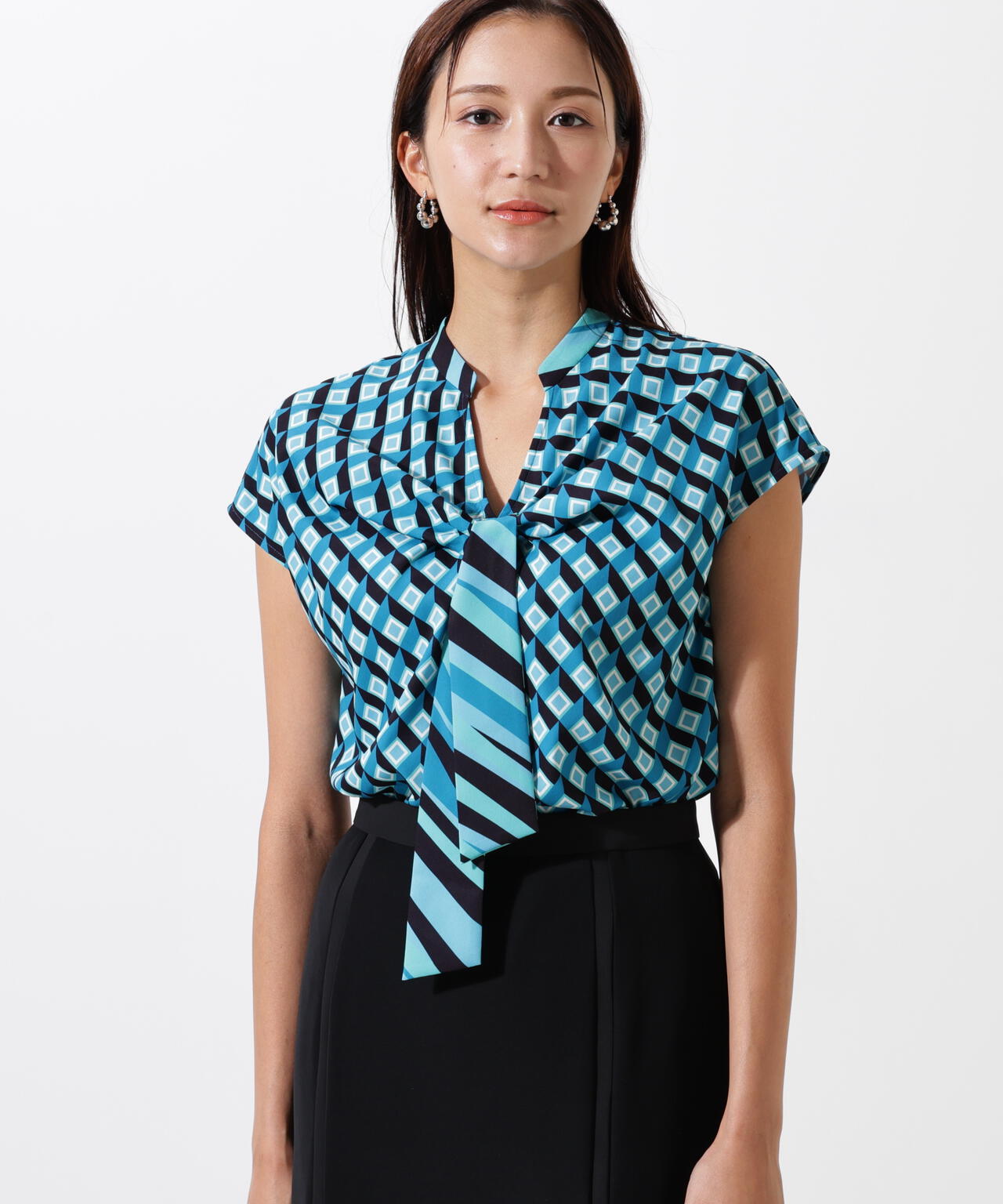 ジオメトリックプリントクロスリボンブラウス | PINKY&DIANNE