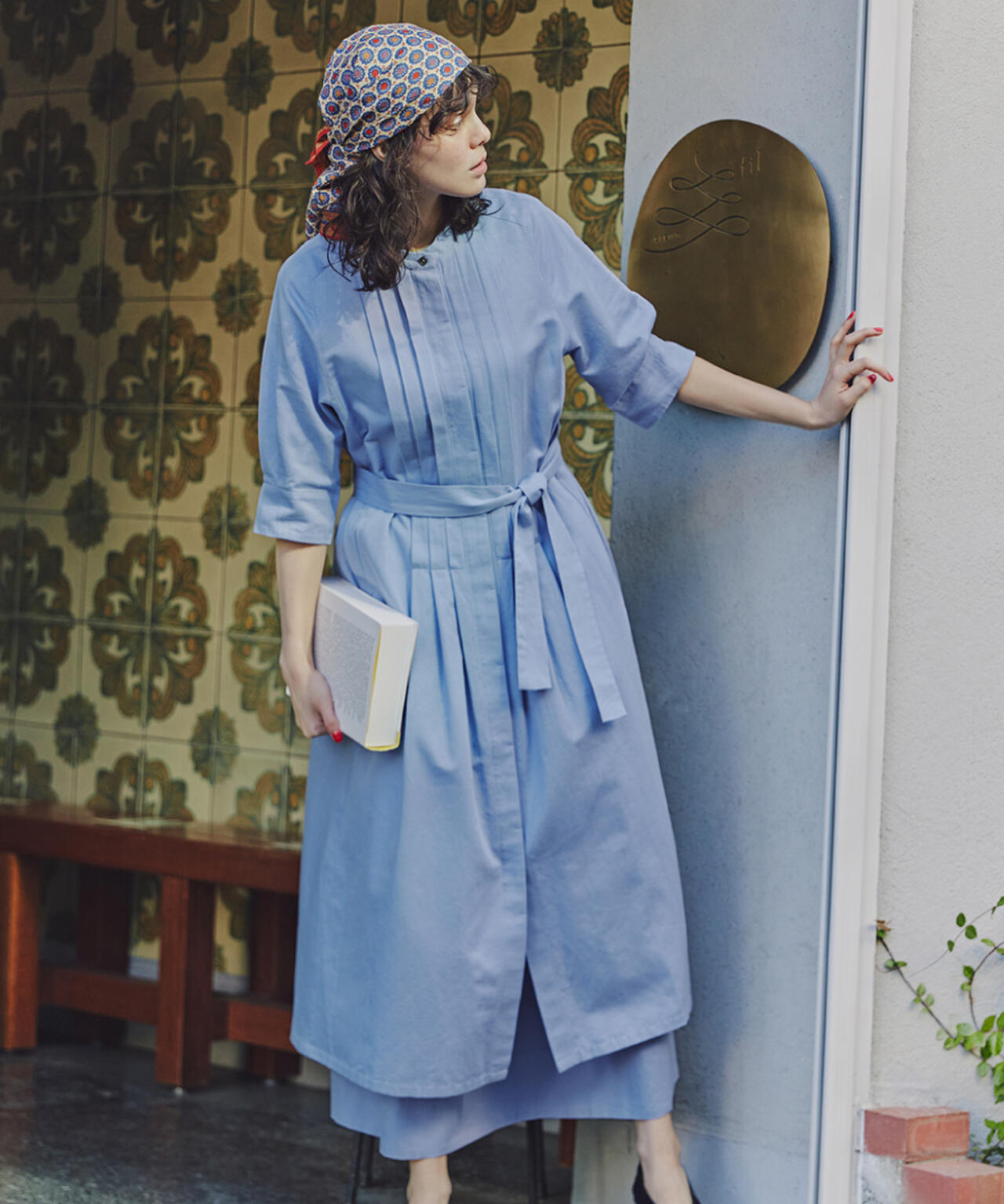 コットンヘンプサテンハーフスリーブバンドカラーワンピース | human