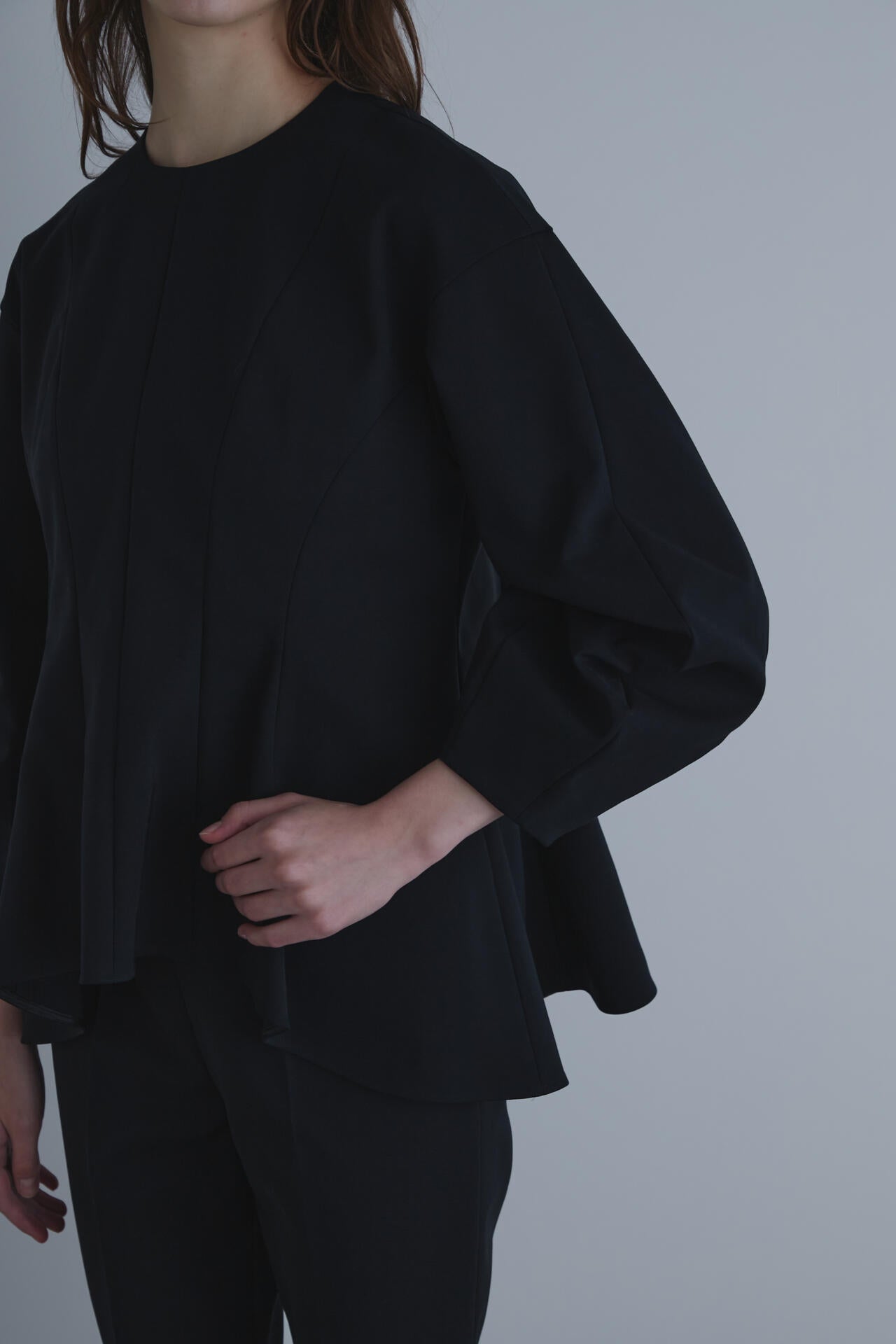 ダブルクロスストレッチブラウス | LE PHIL（ル フィル） ｜【公式