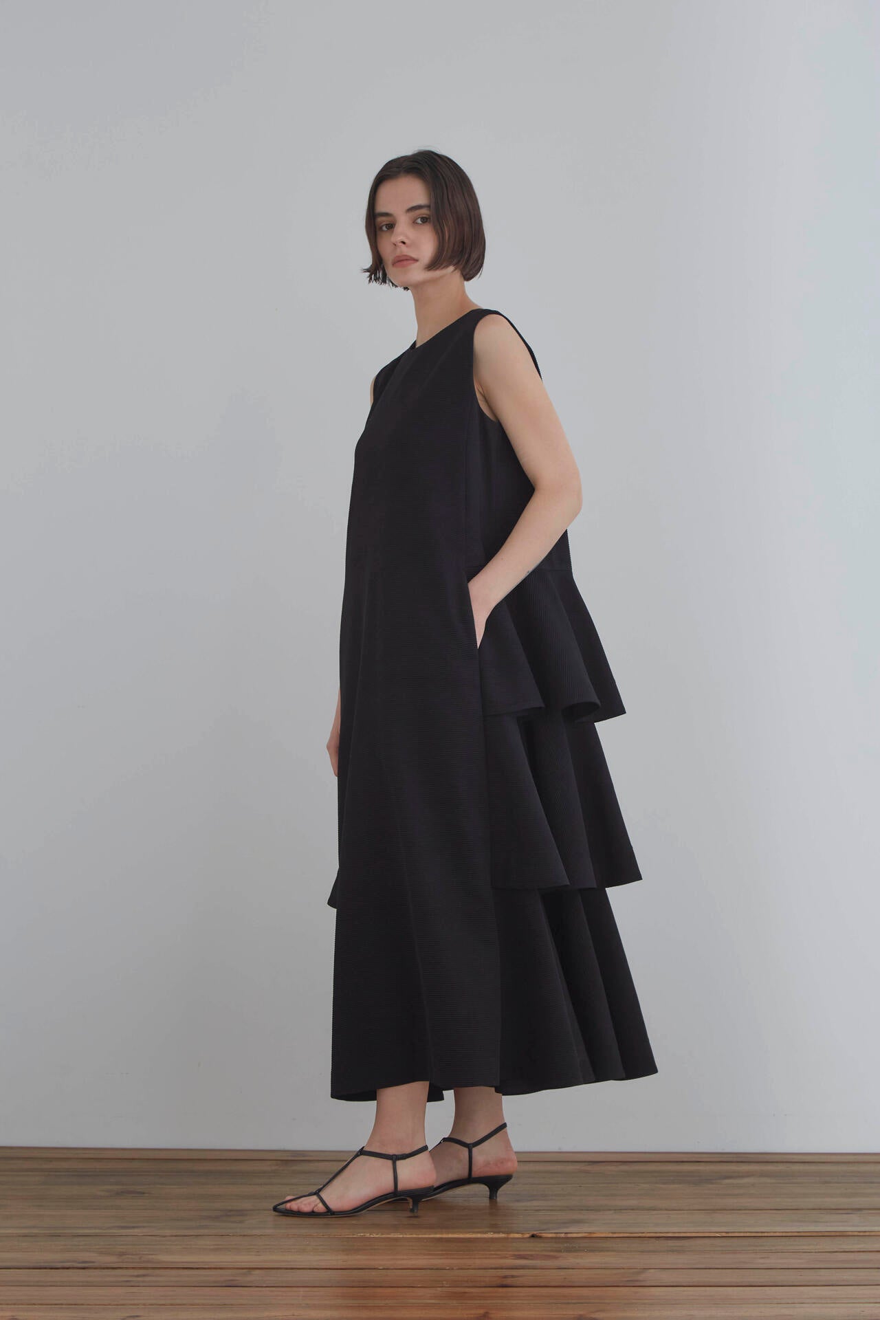 ワッフルプリーツティアードワンピース | LE PHIL（ル フィル