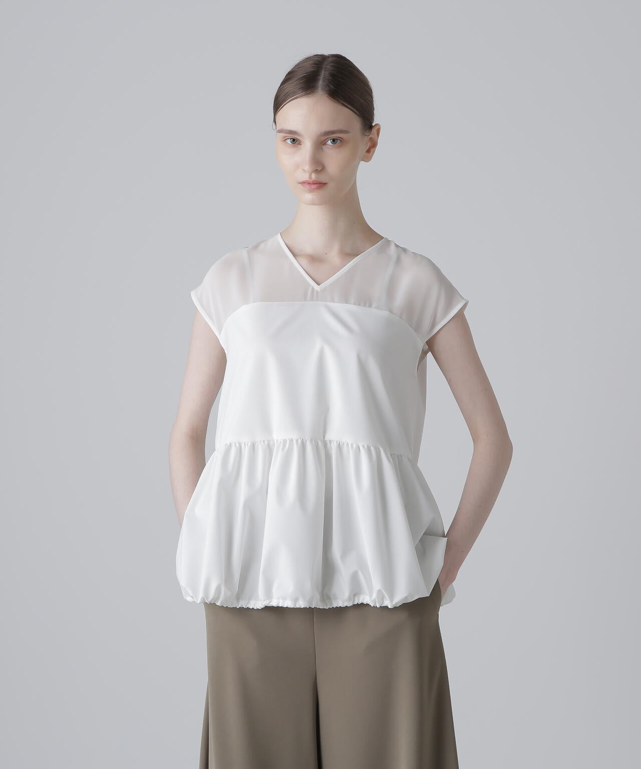 プレーンストレッチブラウス | ADORE（アドーア） ｜【公式】通販mix