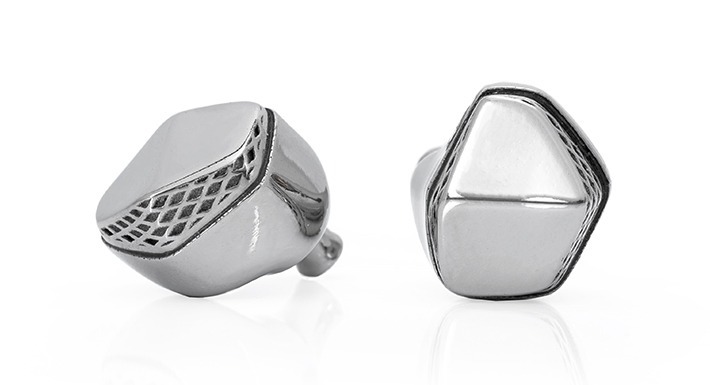 Macbeth Ti - コンシューマー向けオーディオ機器 -ミックスウェーブ