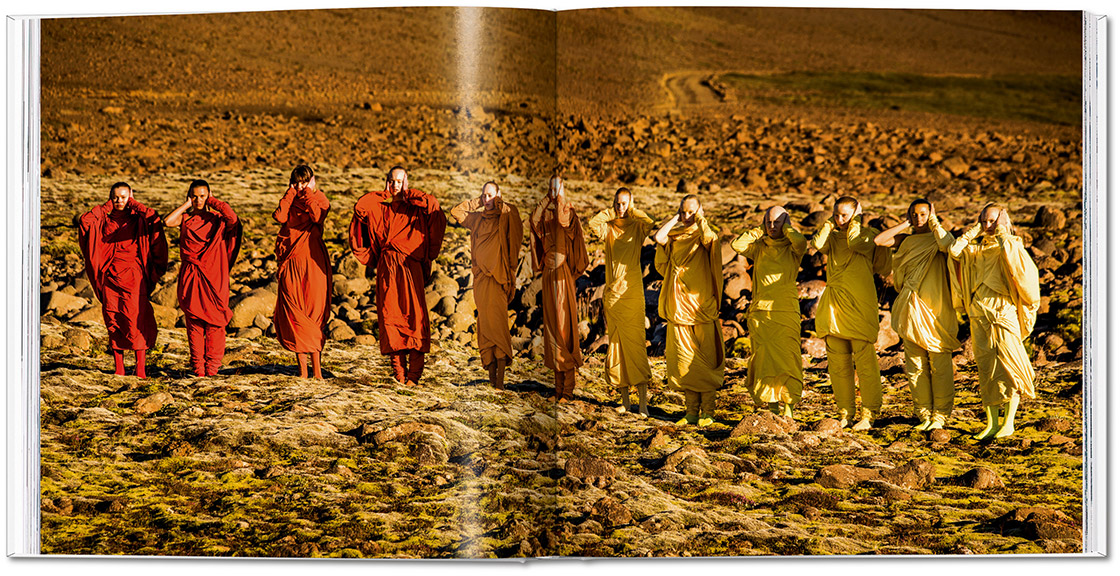 三宅一生デザイン文化財団 | 書籍『ISSEY MIYAKE 三宅一生』刊行のお知らせ