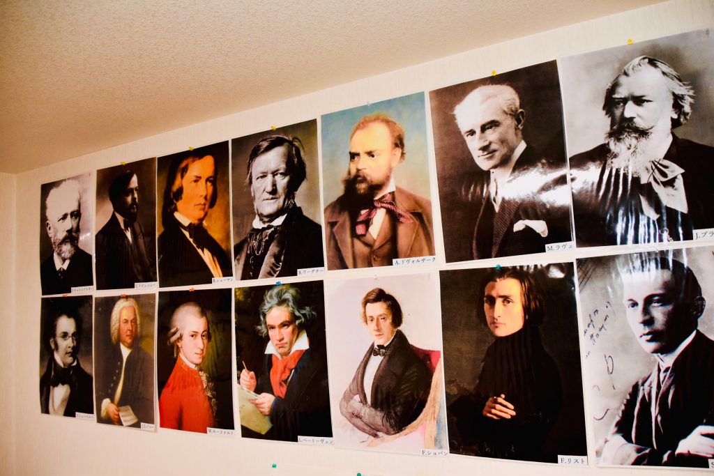 作曲家の肖像画 – 宮原音楽教室